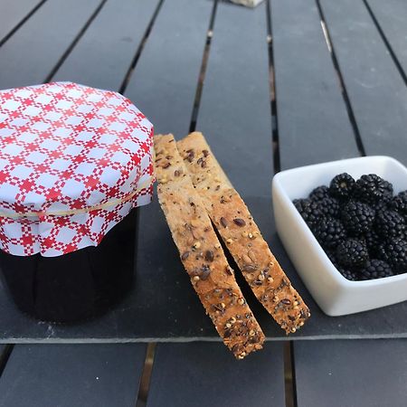 Apres La Pluie Hotel Campigneulles-les-Petites Luaran gambar